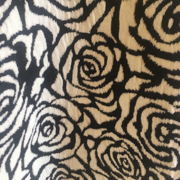 Sweater - Picture 2 of 3